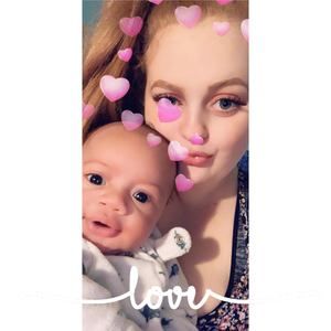 Meet your Posher, Alexis